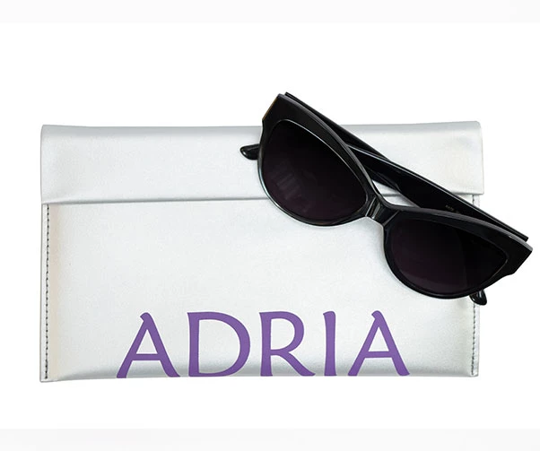 Солнцезащитные очки ADRIA в чехле (001)
