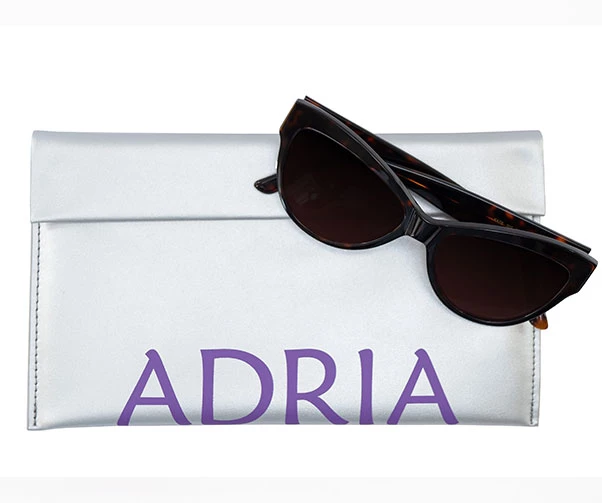 Солнцезащитные очки ADRIA в чехле (207)