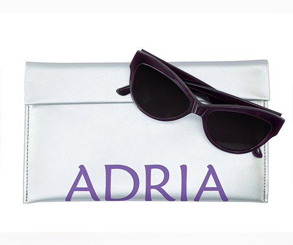 Солнцезащитные очки ADRIA в чехле (900)