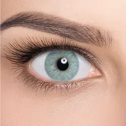 Линзы Effect Topaz (топаз) на зелёных глазах