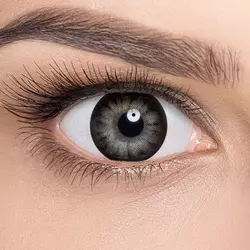 Линзы Glamorous Black (черный) на темно-карих глазах